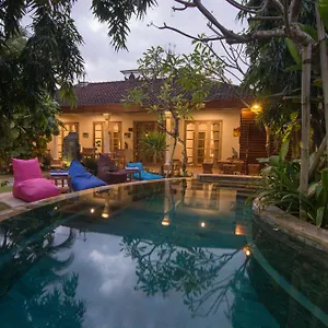 Bale *** Seminyak (Bali)